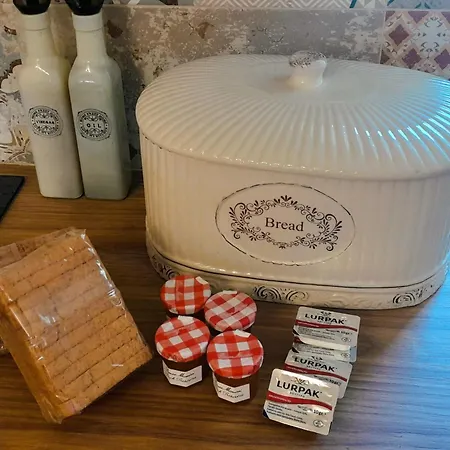 Cozy Maisonette - Relaxing Vibes Getaway *