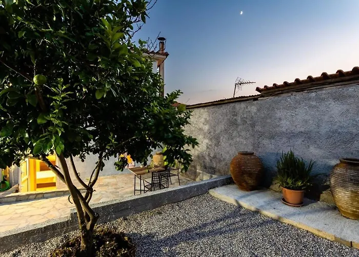 Дом отдыха Cozy Maisonette - Relaxing Vibes Getaway Valira