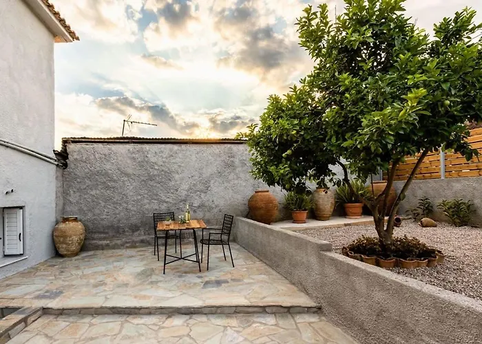 Cozy Maisonette - Relaxing Vibes Getaway Дом отдыха *