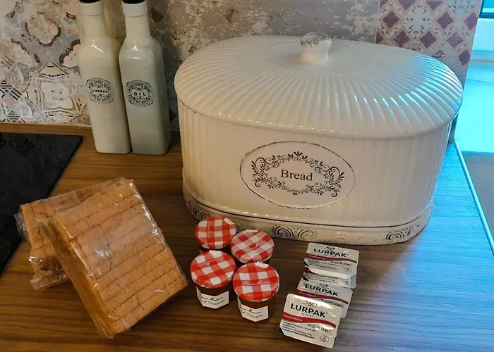 Cozy Maisonette - Relaxing Vibes Getaway *